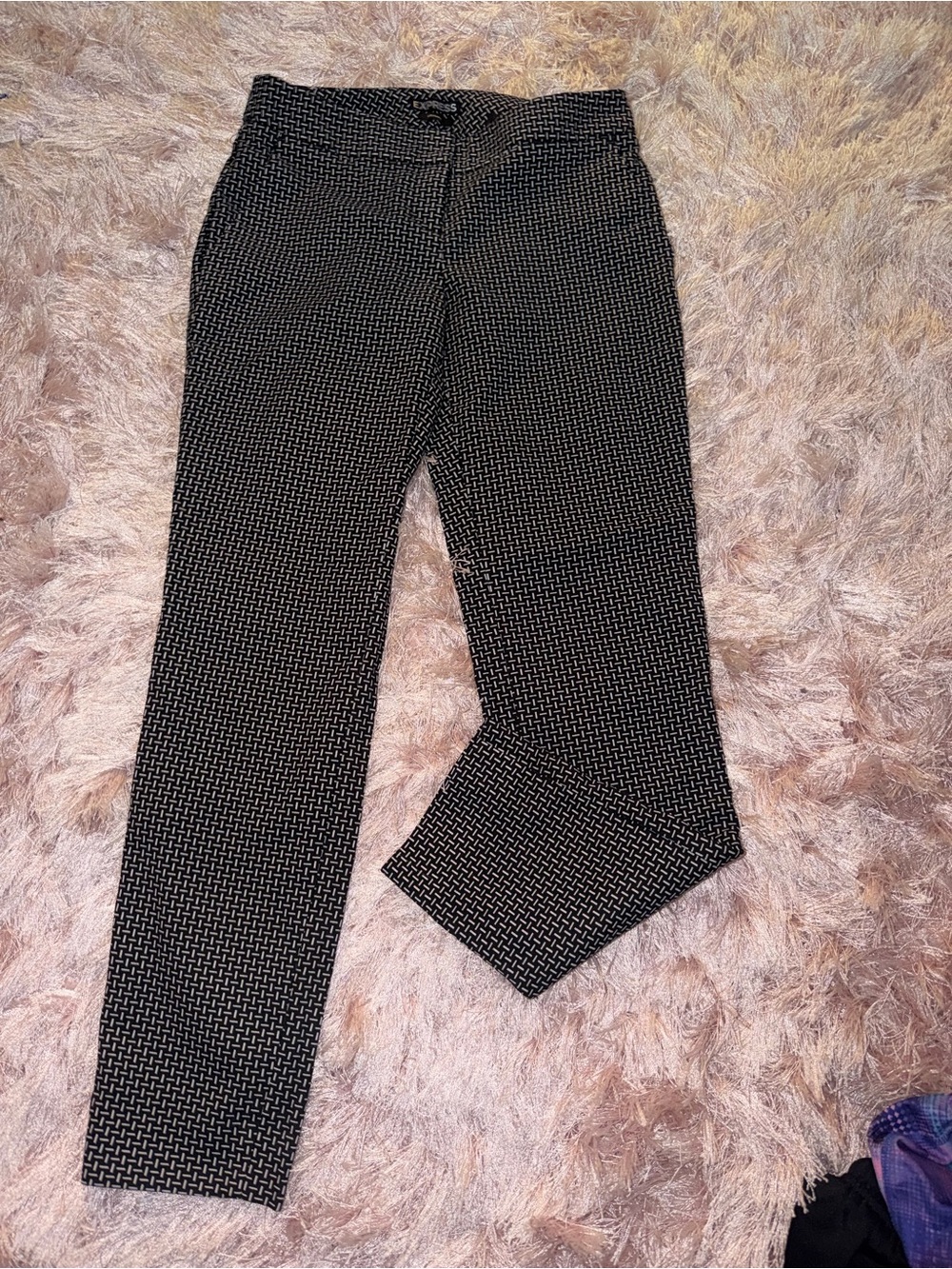Express Black & White Geometric Stretch Chinos